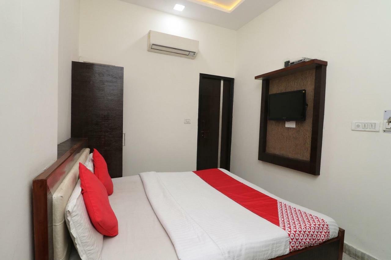 Oyo 24723 Hotel Atul Palace Agra  Exterior photo